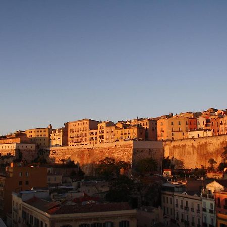 Vista Suites - Piazza Yenne Cagliari Exteriér fotografie