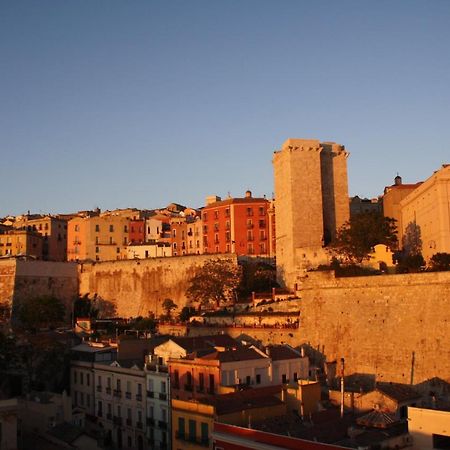 Vista Suites - Piazza Yenne Cagliari Exteriér fotografie