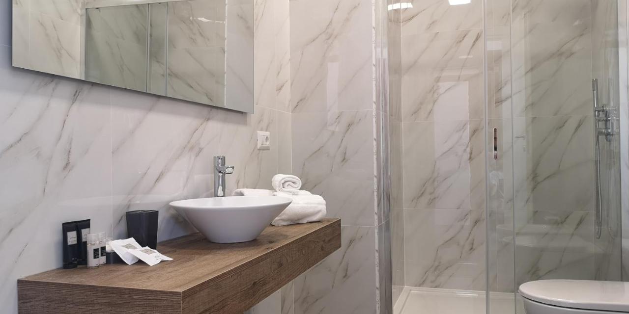 Vista Suites - Piazza Yenne Cagliari Exteriér fotografie