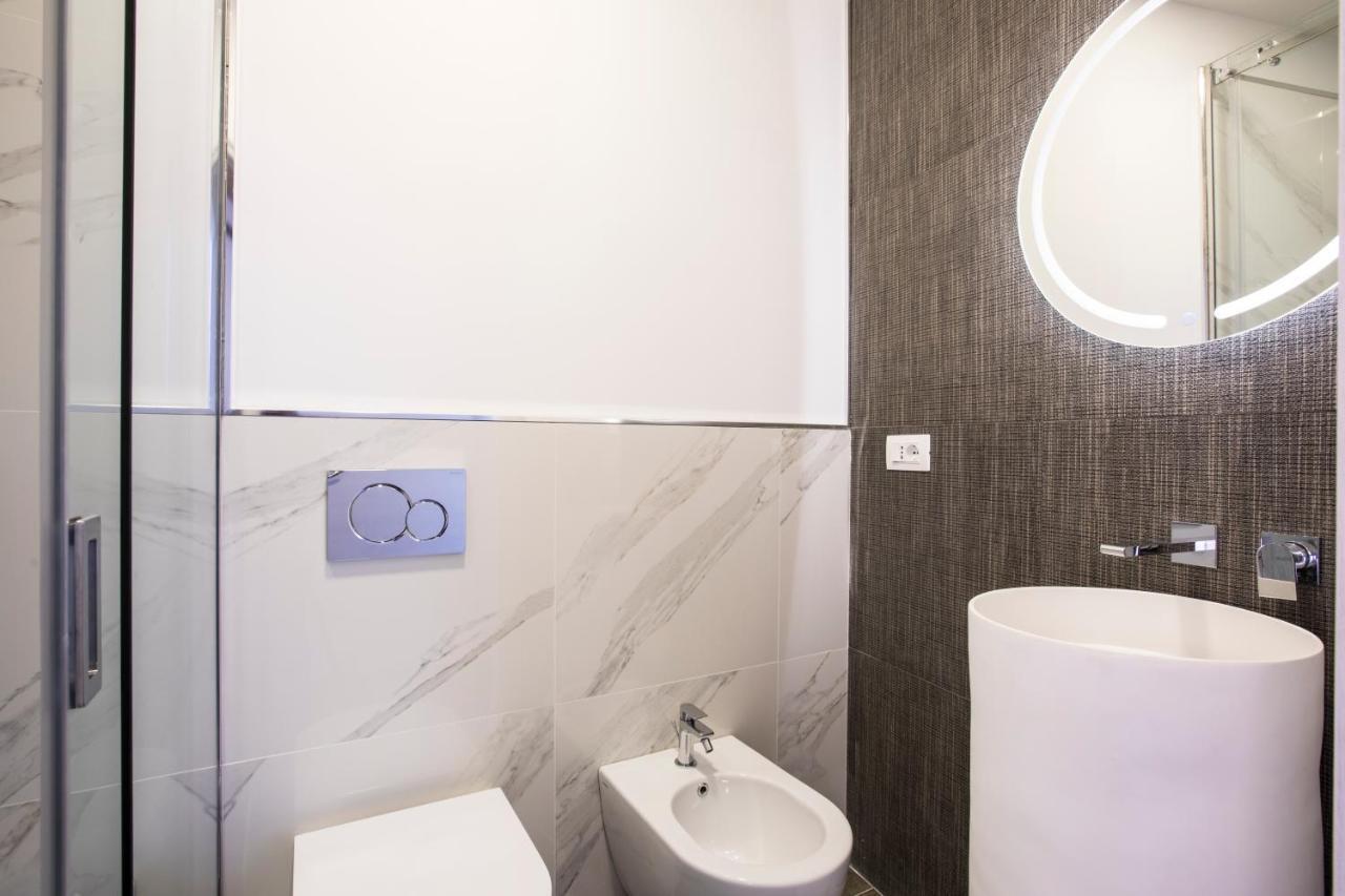 Vista Suites - Piazza Yenne Cagliari Exteriér fotografie
